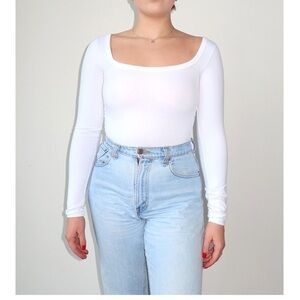 NWT Brunette The Label White Scoop Neck Long Sleeve Tee L/XL fits small